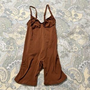 Skims shape wear bronze 3x body suit with shorts